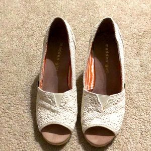 Madden girl white crochet wedge espadrille sz 6.5